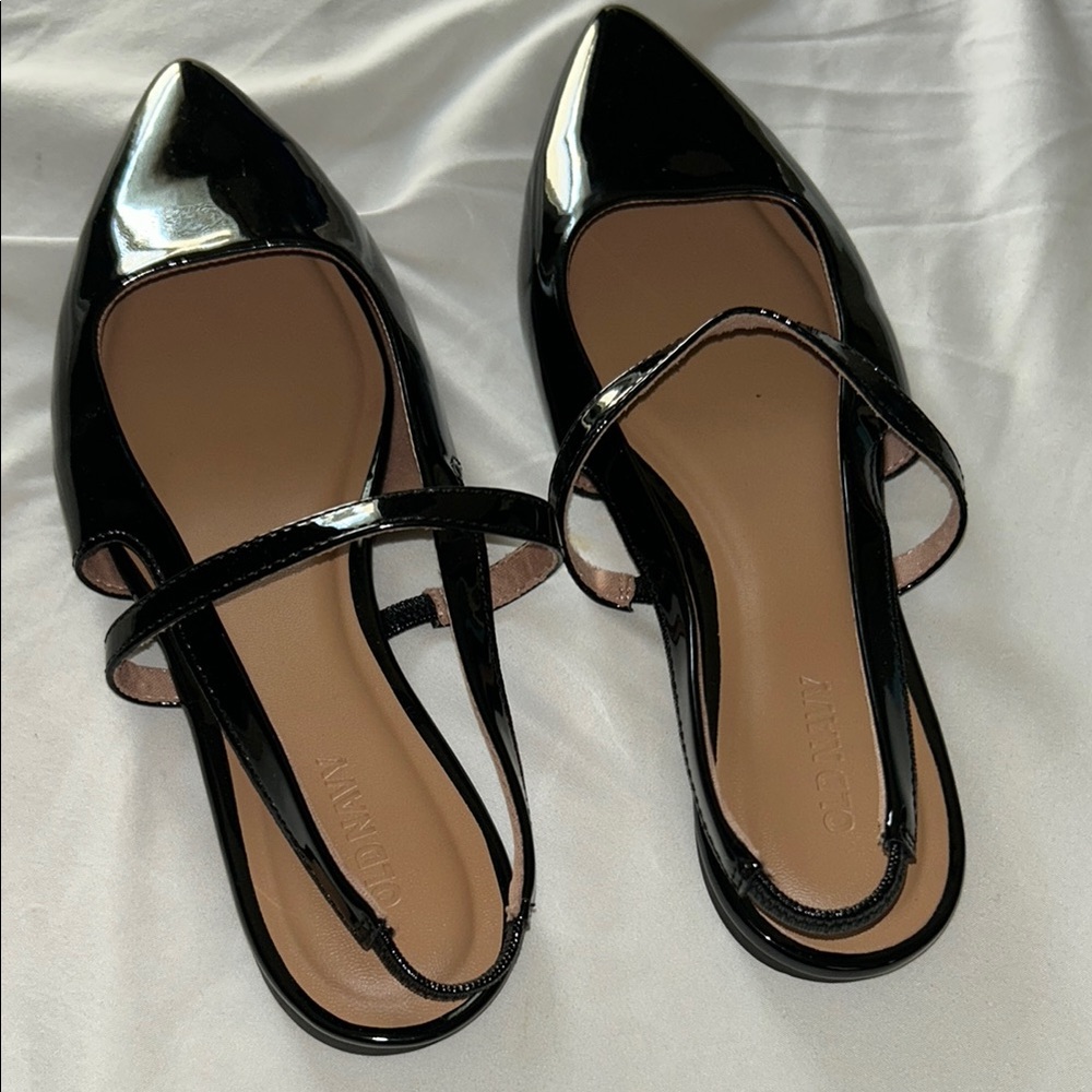 Old Navy Black Flats